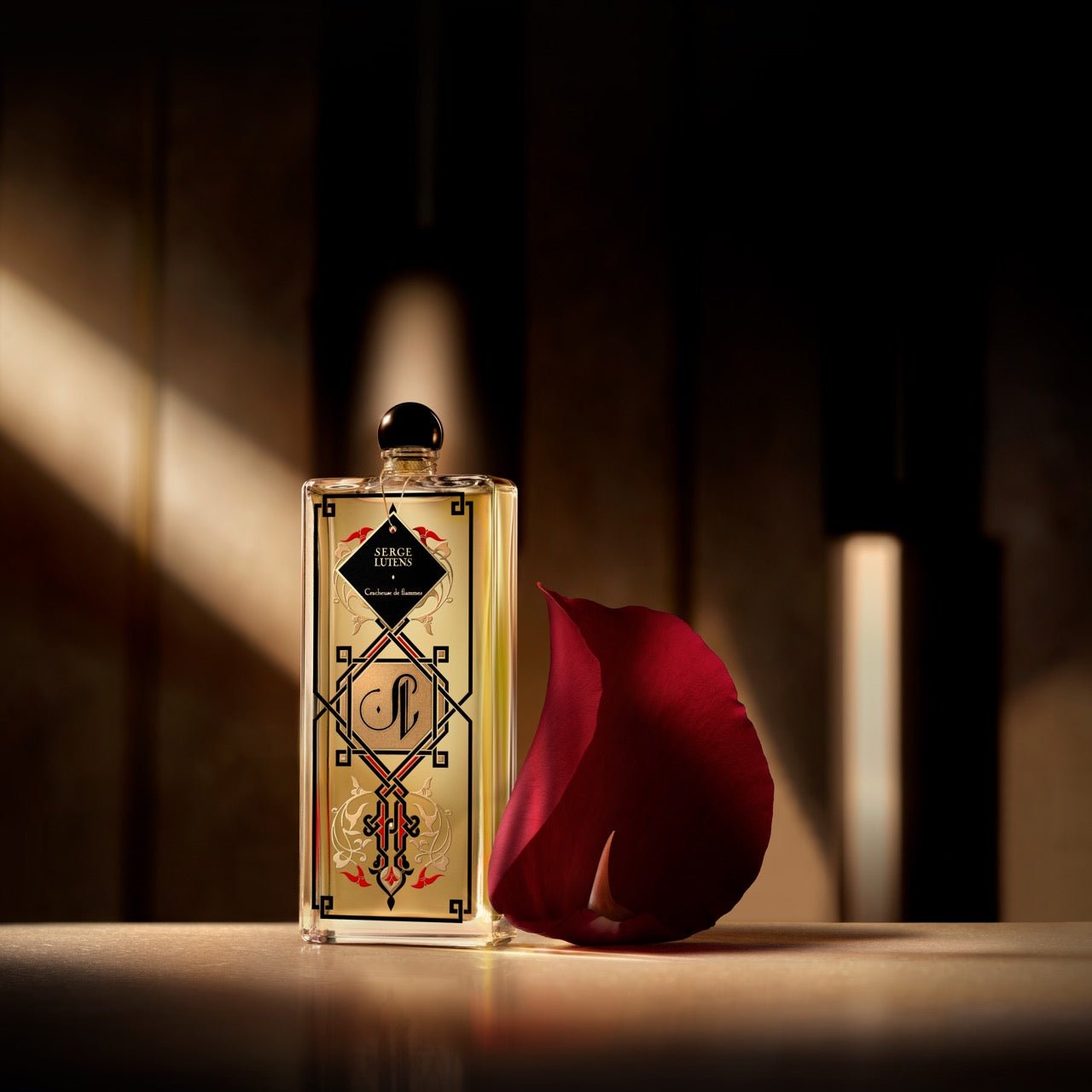 Serge Lutens Cracheuse de Flammes Parfum -Serge LutensSerge Lutens